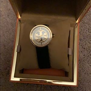 Tory Burch watch!!